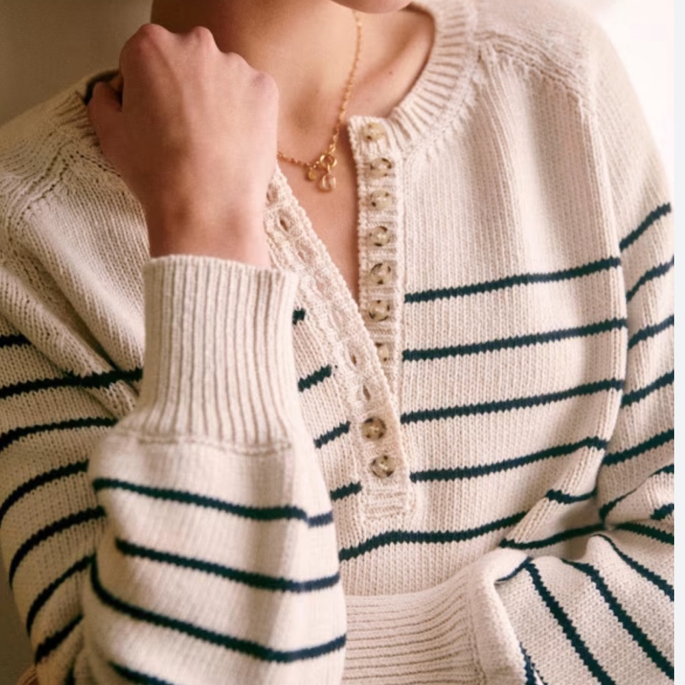 Sezane leotine sweater ecru/navy organic cotton, excellent condition worn twice.